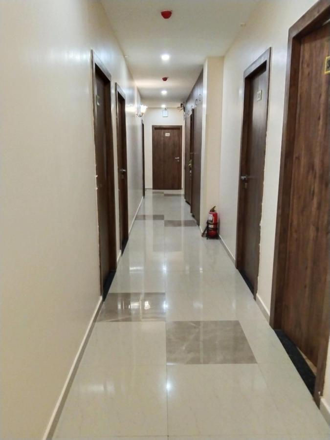 מומביי Hotel Ocean Suites מראה חיצוני תמונה